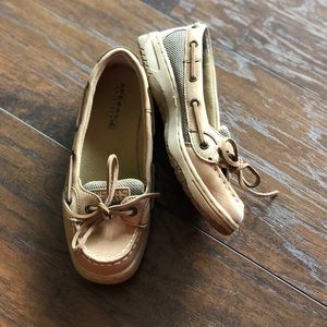 Sperry Topsider boat shoes